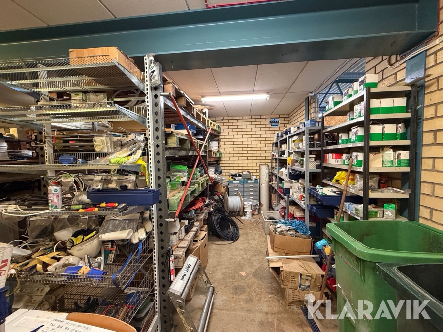 Stort parti elmaterial närvarosensorer, dimmer, rörelse