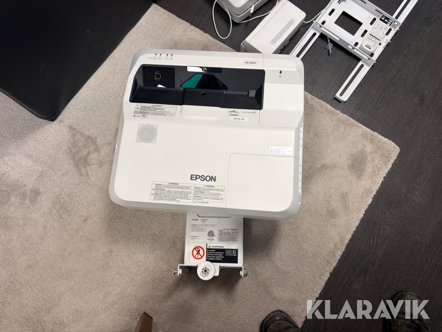 Projektor Epson EB-1450Ui