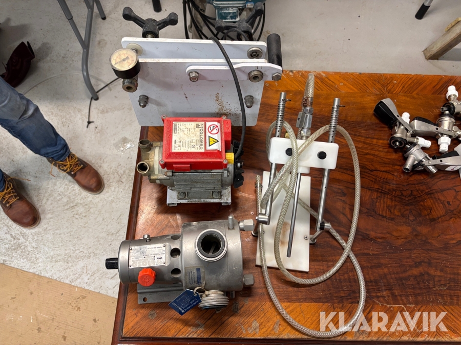 Pumpar och flaskpåfyllare 3st