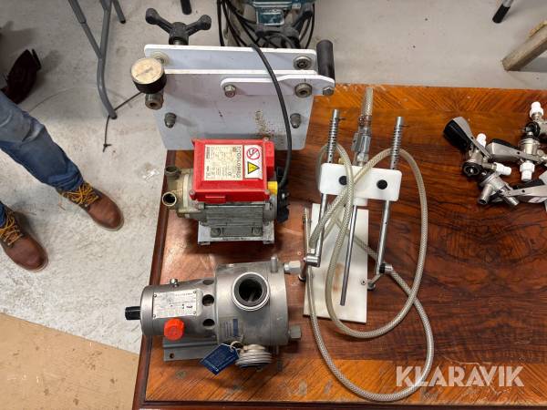 Pumpar och flaskpåfyllare 3st