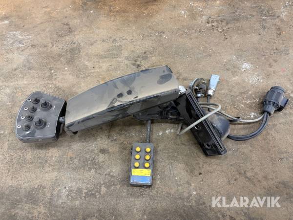 Armstöd med manöverpanel till plog Mählers