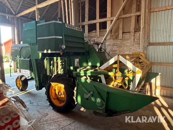 Skördetröska Volvo BM M800