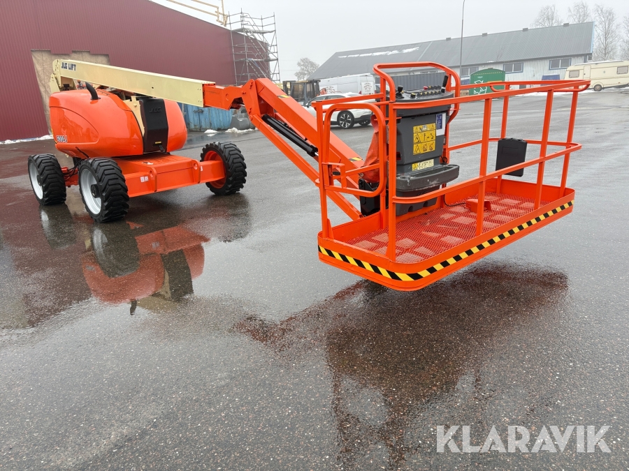 Vikbomslift JLG 600AJ