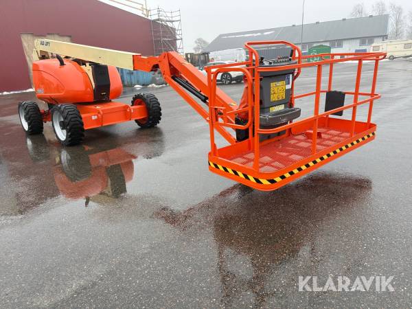 Vikbomslift JLG 600AJ