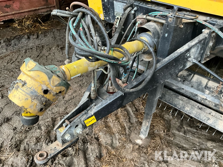 Rundbalspress New Holland BR6090 Combi