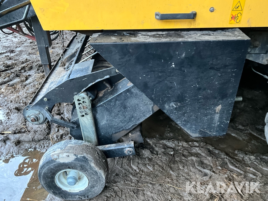 Rundbalspress New Holland BR6090 Combi