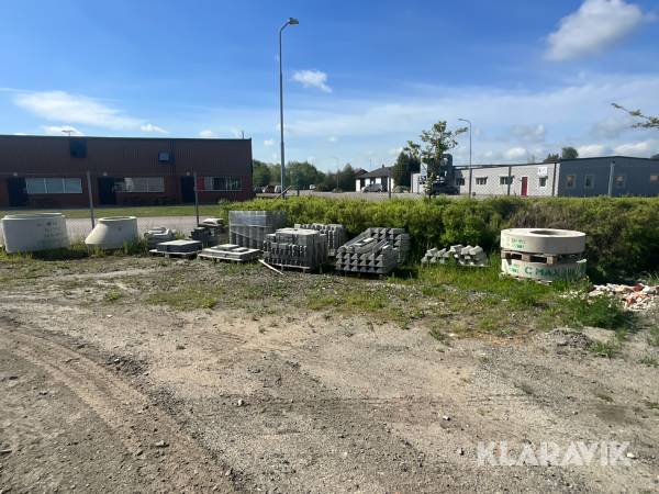 Diverse marksten och betongmaterial