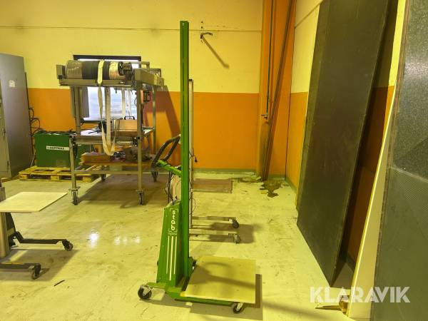 Lyftbord Smålandstruck HRX80/1700