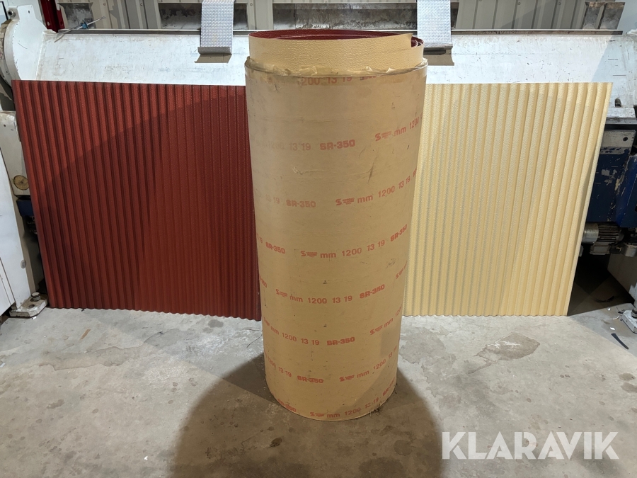 Balkongplåt Sinus Oxidröd stucco aluminium och formatplåt