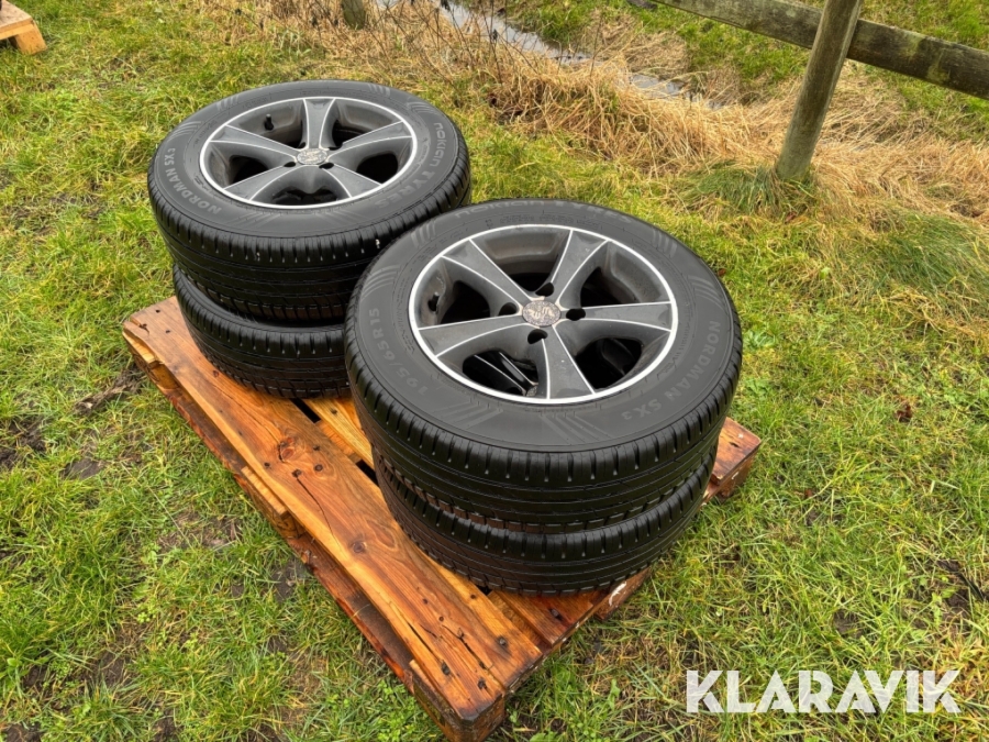 Personbilsdäck Nokian 195/65R15 4st