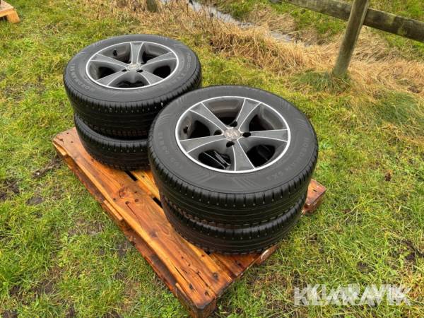 Personbilsdäck Nokian 195/65R15 4st