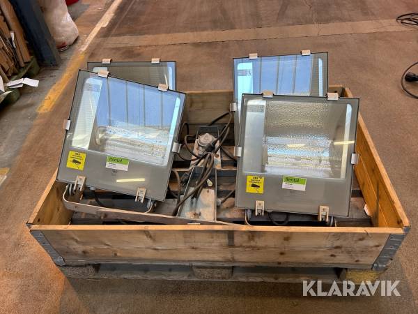 Strålkastare SBP LEO/A 402-94-CR halogen 2 st