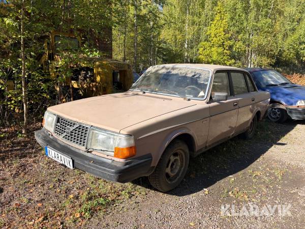 Veteran Volvo 244