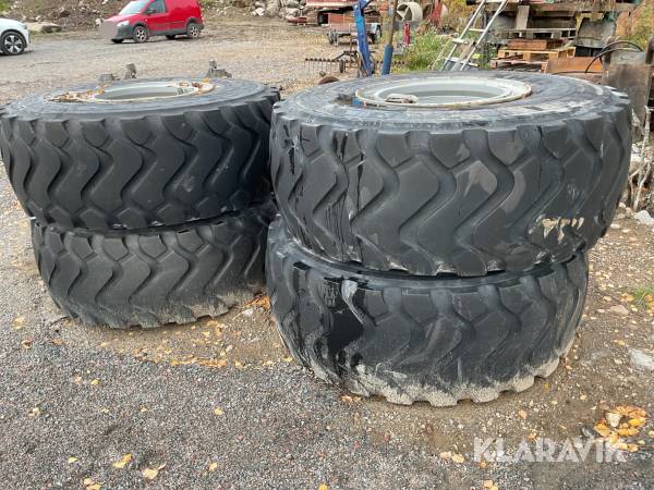 Däck med fälg 4st Michelin 23.5R25