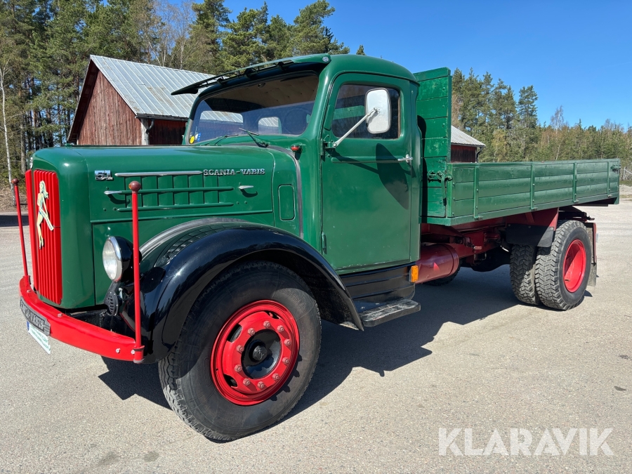 Veteranlastbil Scania-Vabis L-51 med flak och 3-vägs tipp
