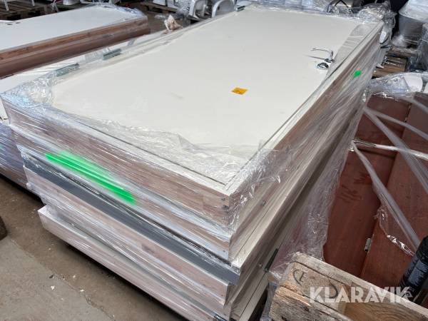 Dörrar med karm 990x2100mm