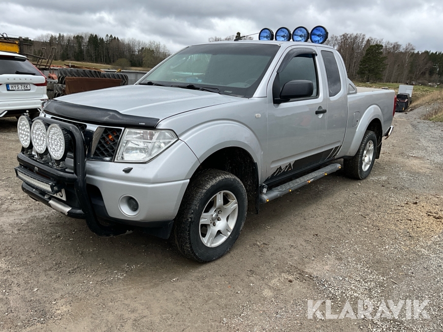 A-Traktor Nissan Navara