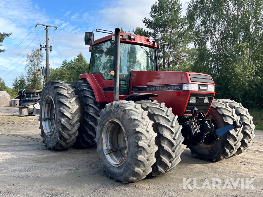 Traktor Case International 7130 Magnum 