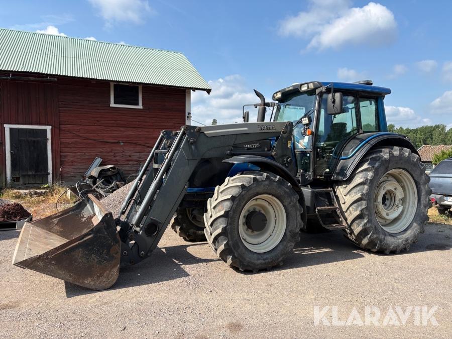 Traktor Valtra T171 Advance med lastare