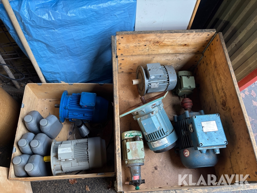 Elmotorer Brook / Mez / F&G / ABB 7st med tillhörande olja