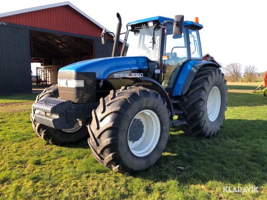 Traktor New Holland 8360 4WD
