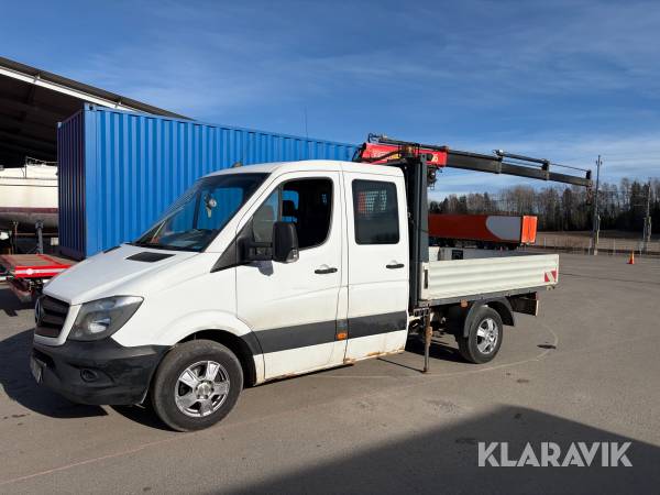 Kranbil Mercedes-Benz Sprinter 210 Crew cab med Fassi kran