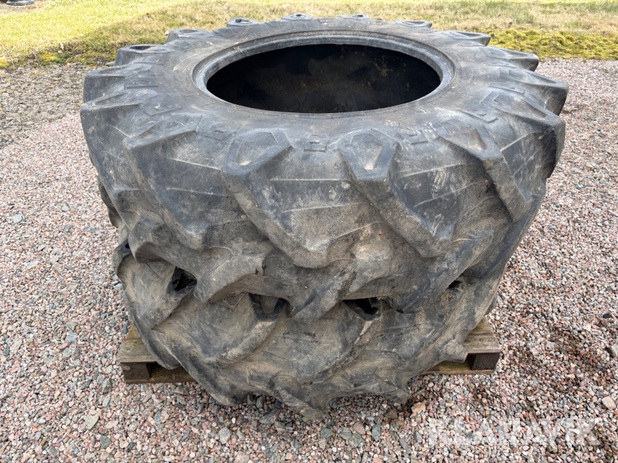 Däck Pirelli 16.9R26