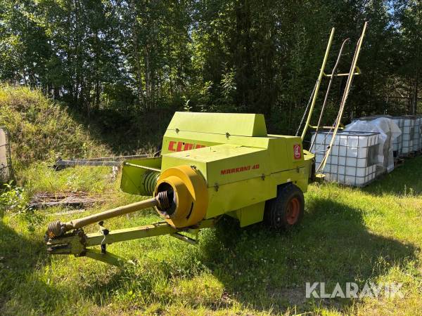 Småbalspress Claas Markant 40