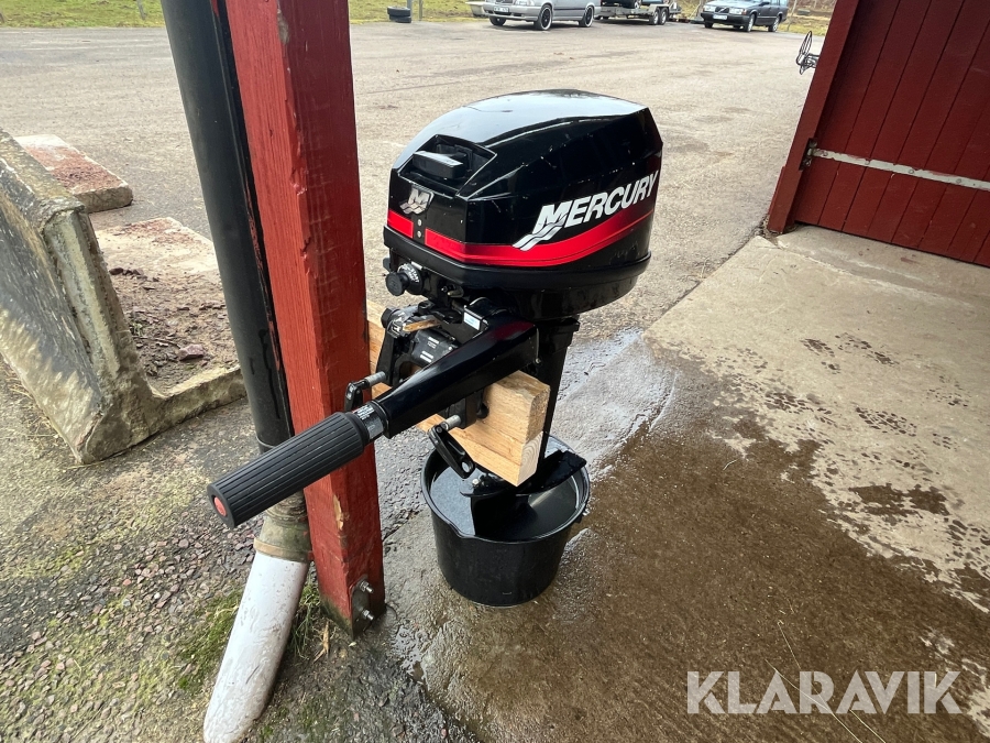 Båtmotor Mercury 10 hp med trycktank