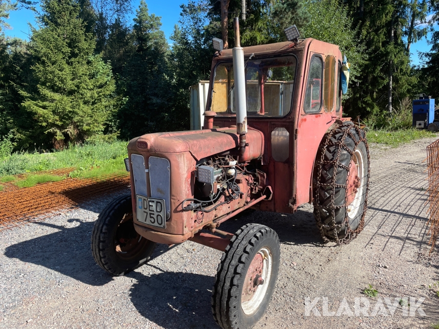 Traktor Bolinder-Munktell Buster 320