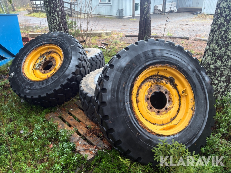 Entreprenaddäck Michelin 17.5R25 4st