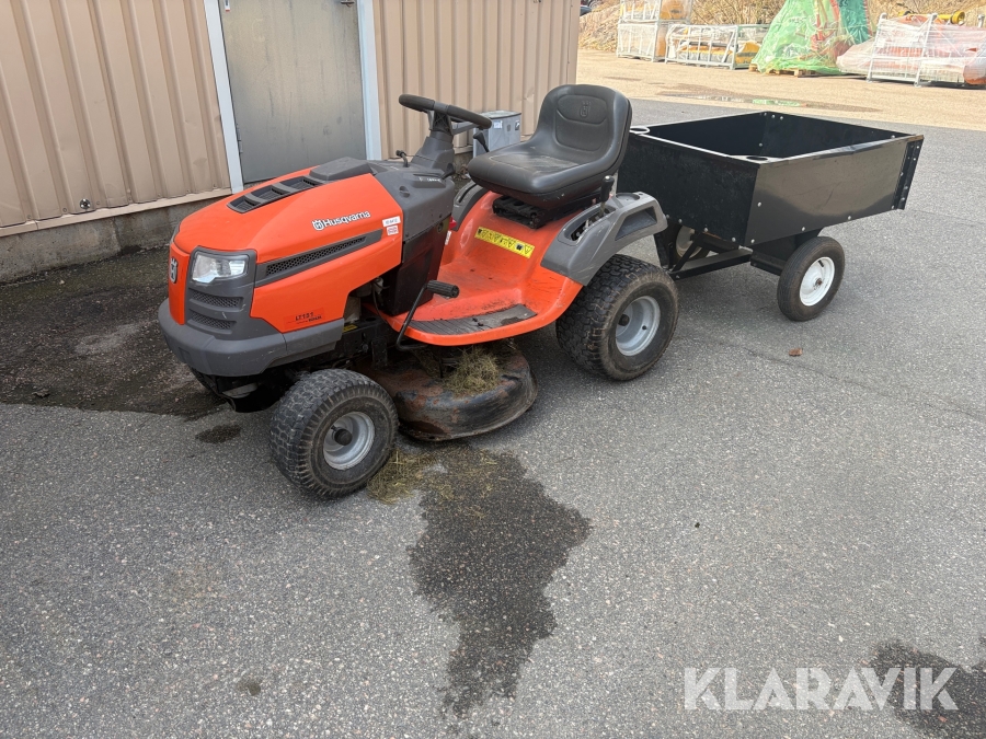 Åkgräsklippare Husqvarna LT151 med kärra