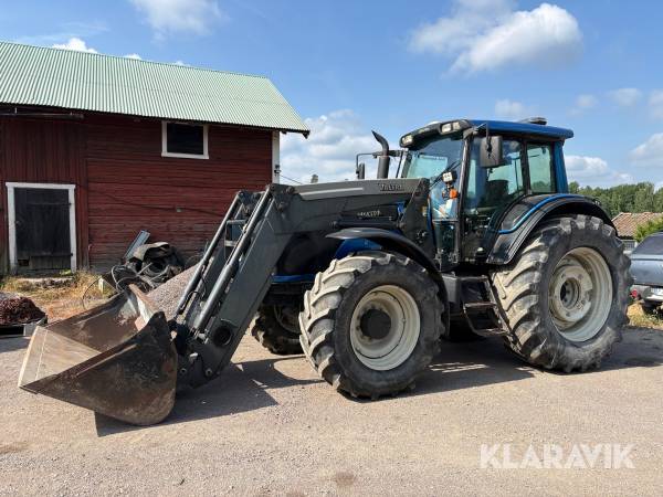 Traktor Valtra T171 Advance med lastare
