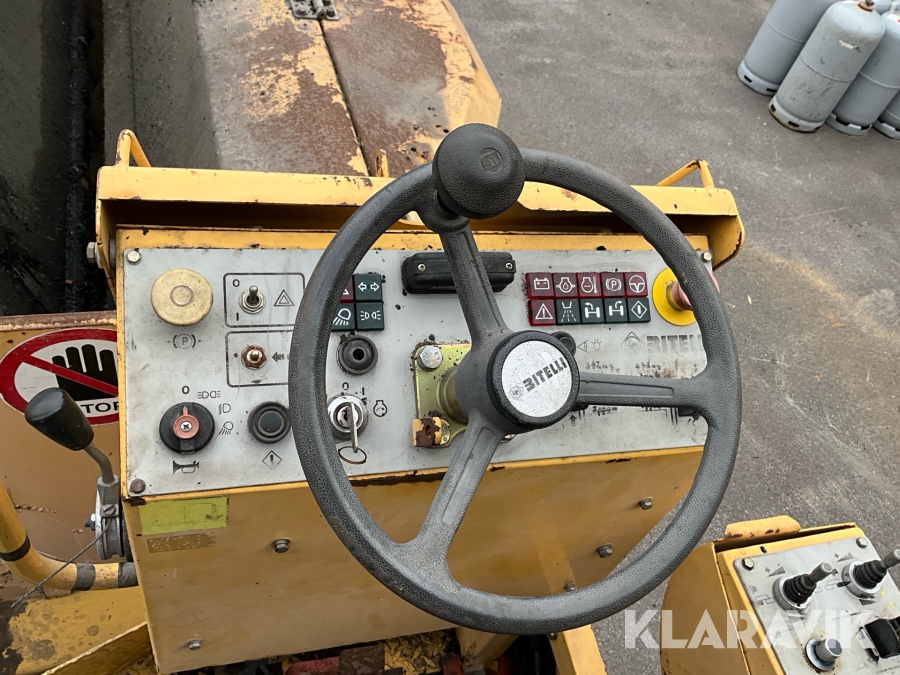 Asfaltsläggare Bitelli BB611C