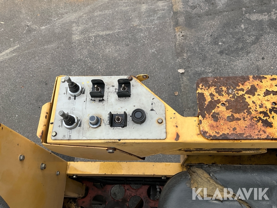 Asfaltsläggare Bitelli BB611C