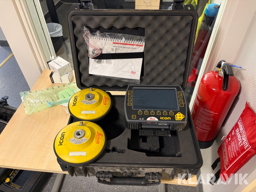 Skärm samt GNSS mottagare till grävsystem Leica Icon ICP41/CGA60 3D