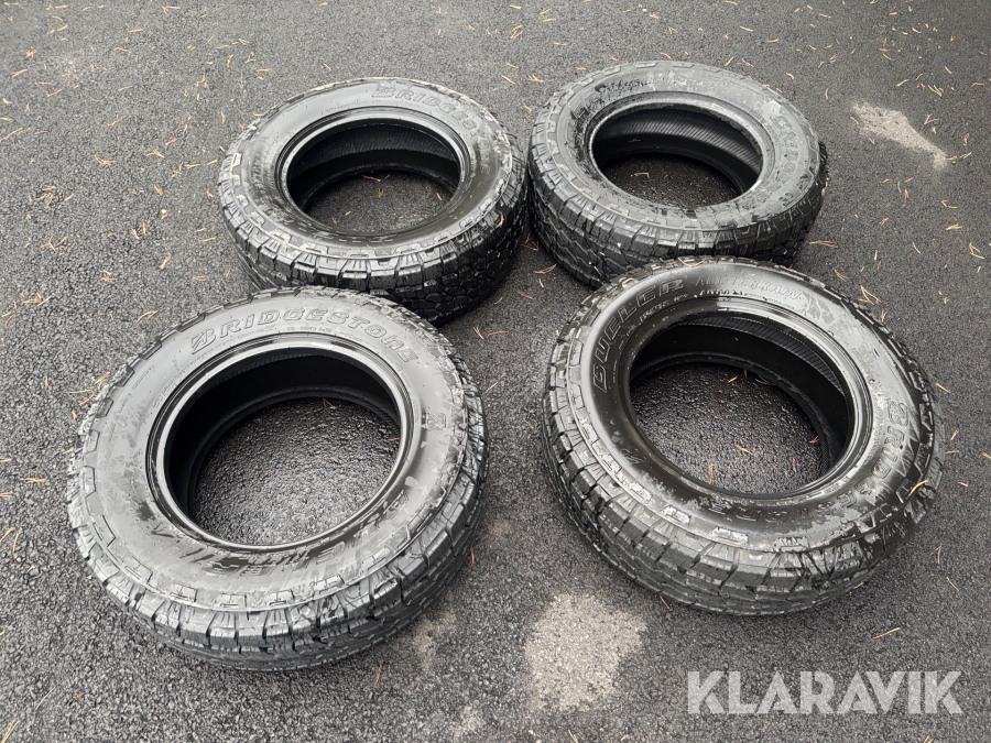 Däck Bridgestone 265/65R17 4st