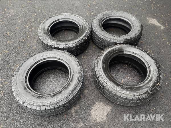 Däck Bridgestone 265/65R17 4st