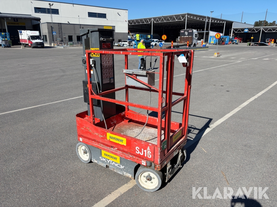 Pelarlift Skyjack SJ16