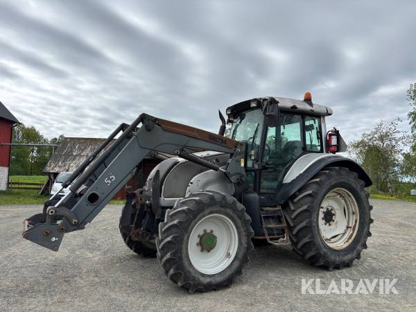 Traktor Valtra C130