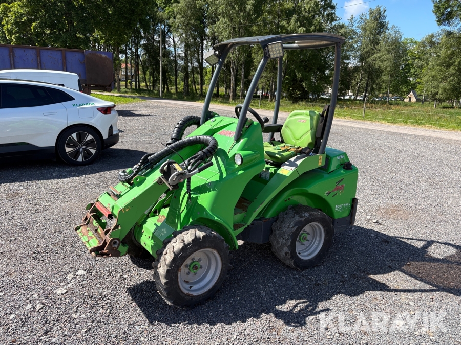 Kompaktlastare Avant M420msDTT