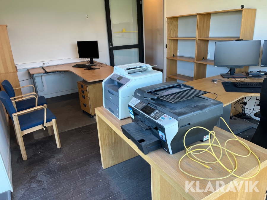 Bord & hyllor Kinnarps