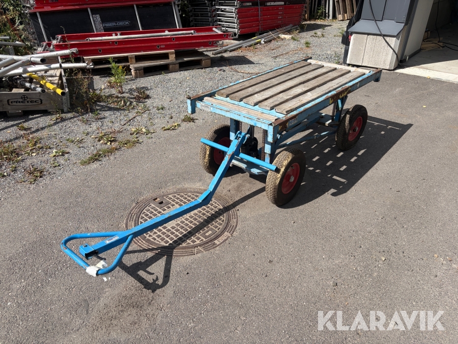 Höj och sänkbar kärra