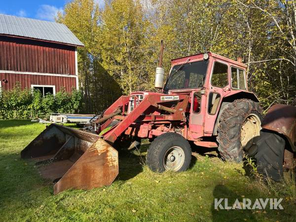 Traktor International 574