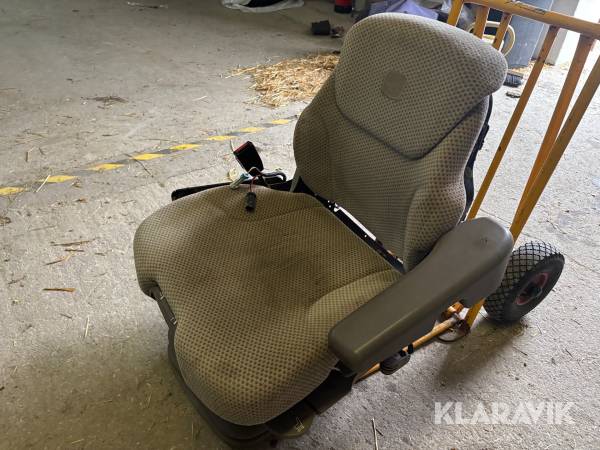 Stol John Deere 625R Grammer ultimate