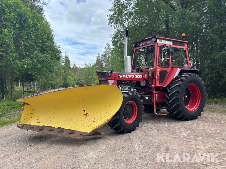 Traktor Volvo BM 2654 plogutruatad