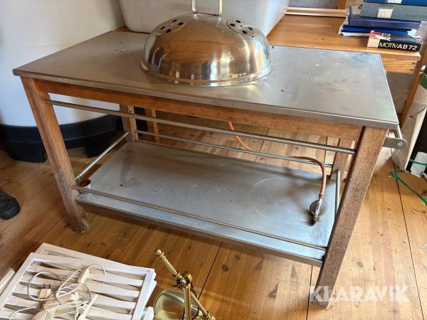 Vagn med gasolgrill