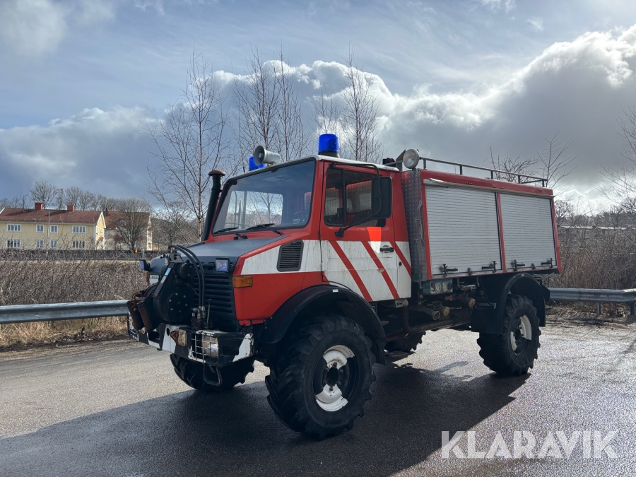 Terrängbil Mercedes Benz Unimog U1300L 3-tons Vinsch FD brandbil