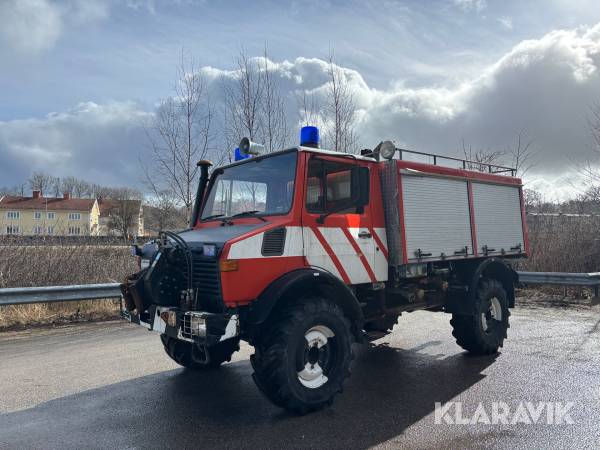 Terrängbil Mercedes Benz Unimog U1300L 3-tons Vinsch FD brandbil