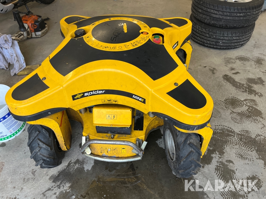 Robotgräsklippare Spider Mini II, Nacka, Klaravik auktioner